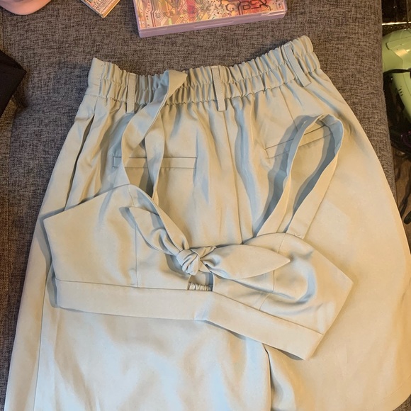 Long shorts set (w beret) - Picture 11 of 11